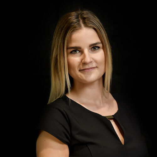 Nikola Mikolášová